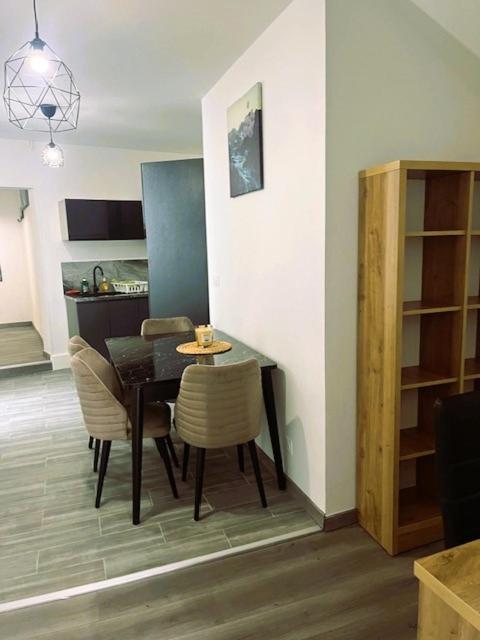 Europe Apartment *